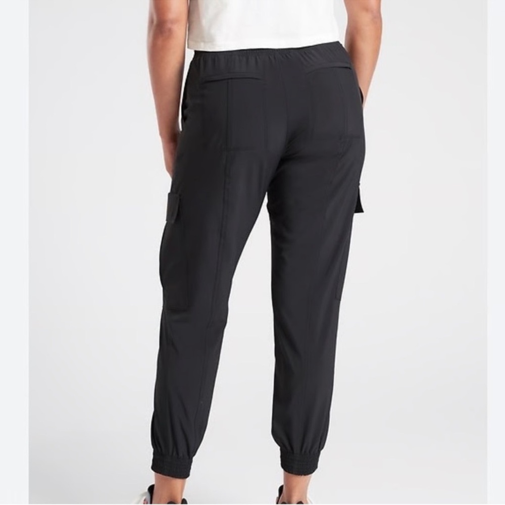 Athleta Chelsea Cargo Lined Utility Pants Black size 16 NWOT - Picture 2 of 12